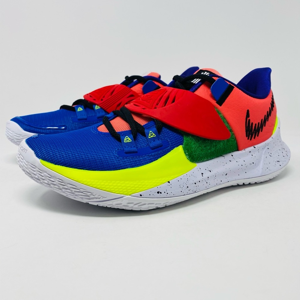Nike Kyrie Low 3 NY vs. NY Special Edition - Picture 1 of 6